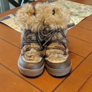 Brown fuzzy boots